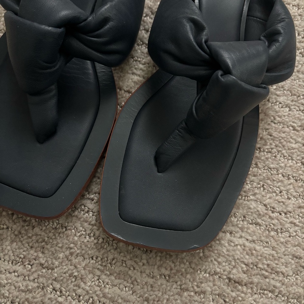 Anthropologie Maeve Puffy Knotted Leather Sandals Navy Blue 9 - Picture 6 of 10